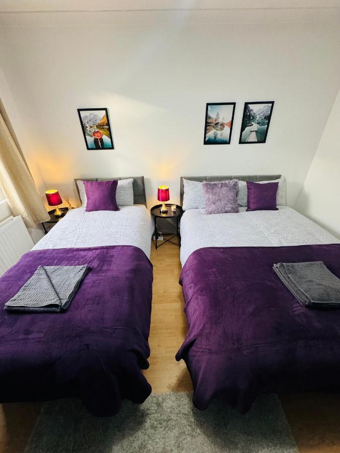 2 Bedrooms House Near Central Лондон Екстериор снимка